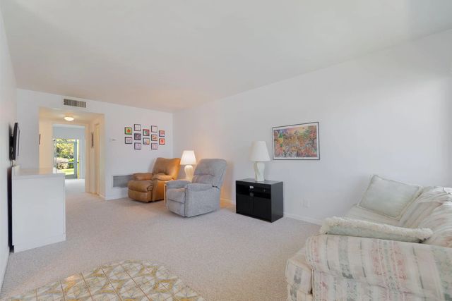 4 of 43 - 2840 Cynthia Lane #101, Lake Worth Beach, FL