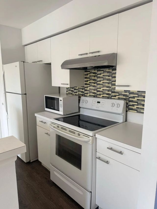 4 of 14 - 4807 Via Palm Lakes #1519, West Palm Beach, FL