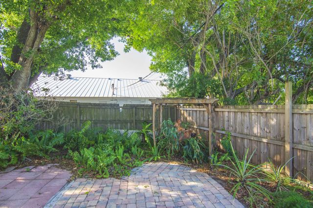 3 of 28 - 1545 Highland Avenue, Vero Beach, FL