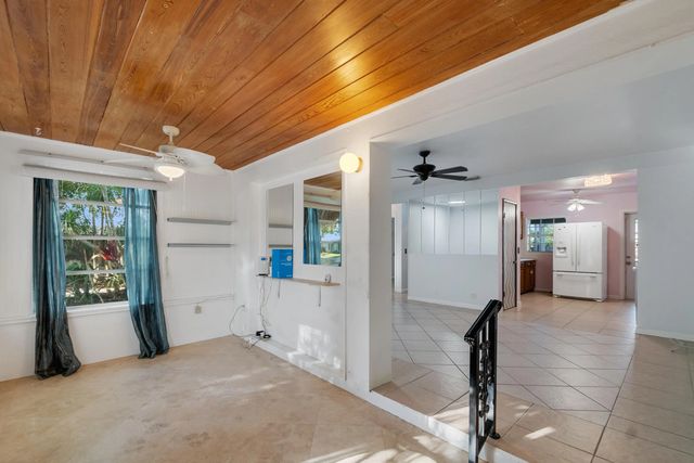 5 of 28 - 1545 Highland Avenue, Vero Beach, FL