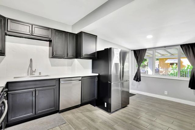 3 of 33 - 3440 Nw 8th Court, Lauderhill, FL