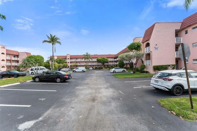 2 of 21 - 9401 Sunrise Lakes Boulevard #307, Sunrise, FL