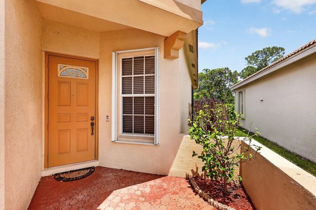 5 of 47 - 653 Sw Munjack Cove, Port St. Lucie, FL