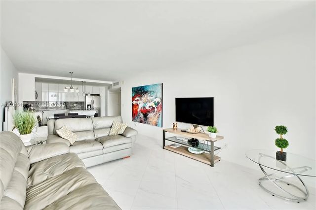 4 of 16 - 19370 Collins Avenue #1406, Sunny Isles Beach, FL