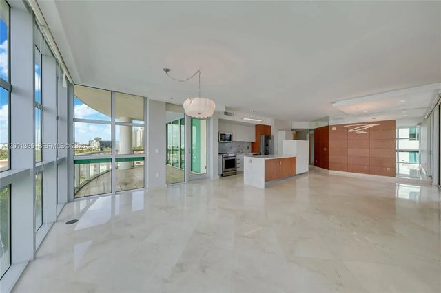 4 of 30 - 3131 Ne 188th Street #1-808, Aventura, FL