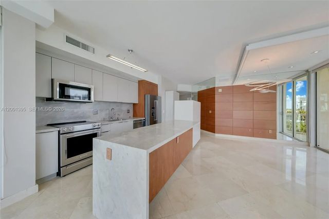 5 of 30 - 3131 Ne 188th Street #1-808, Aventura, FL