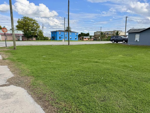 348 Sw 8th Street, Belle Glade