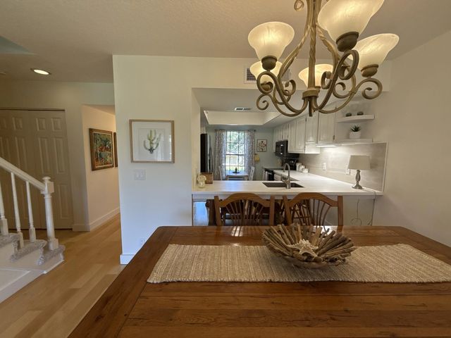 3 of 29 - 18390 Se Wood Haven Lane #e, Jupiter, FL