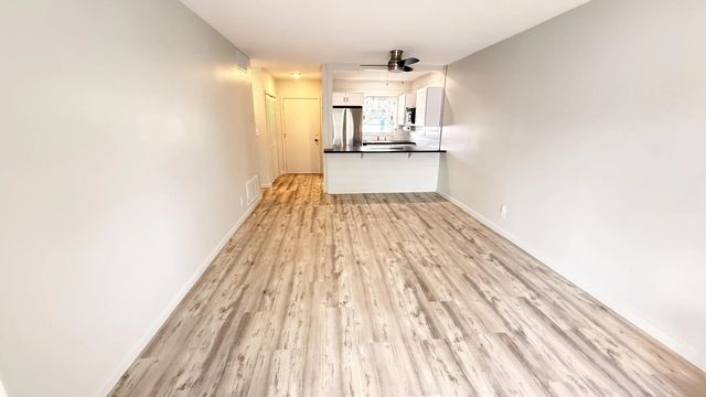 5 of 31 - 1114 Lake Terrace #205, Boynton Beach, FL