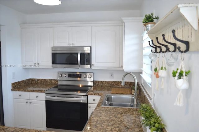 5 of 31 - 1511 Se 15th Court #403, Deerfield Beach, FL