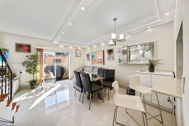 5 of 35 - 1305 W 53rd Street #429, Hialeah, FL
