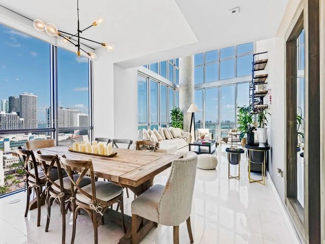 4 of 17 - 1100 Biscayne Boulevard #2105, Miami, FL