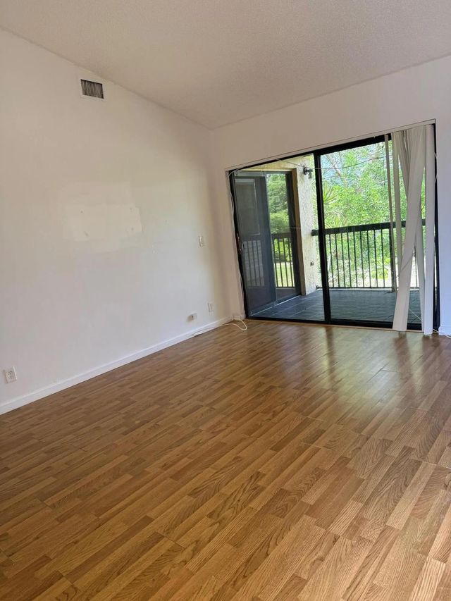 3 of 15 - 5721 Riverside Drive #301b5, Coral Springs, FL