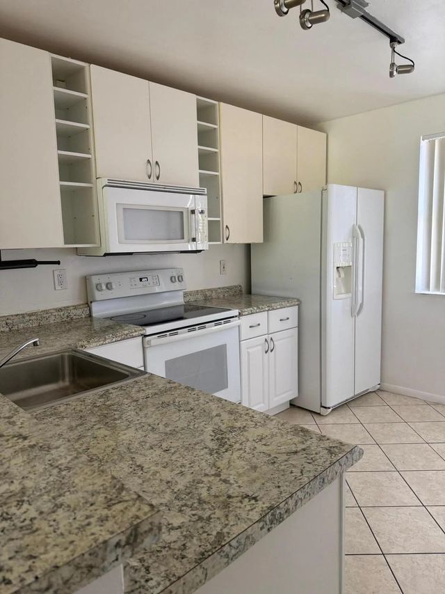 5 of 15 - 5721 Riverside Drive #301b5, Coral Springs, FL