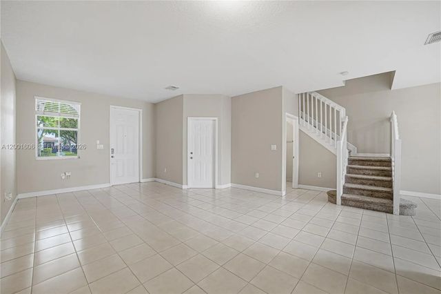 4 of 29 - 10781 Nw 80th Lane, Doral, FL