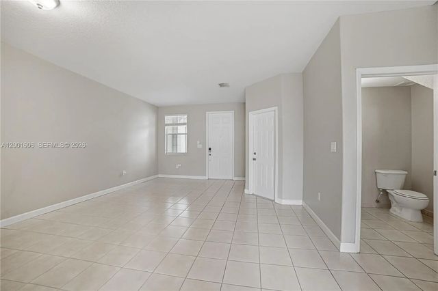 5 of 29 - 10781 Nw 80th Lane, Doral, FL