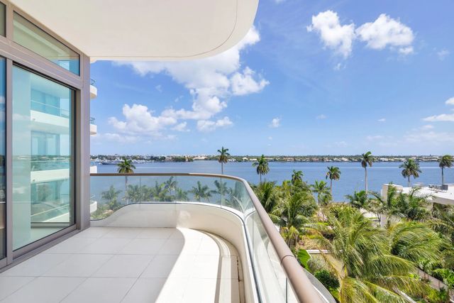 3 of 31 - 200 Arkona Court #504, West Palm Beach, FL