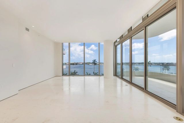 4 of 31 - 200 Arkona Court #504, West Palm Beach, FL