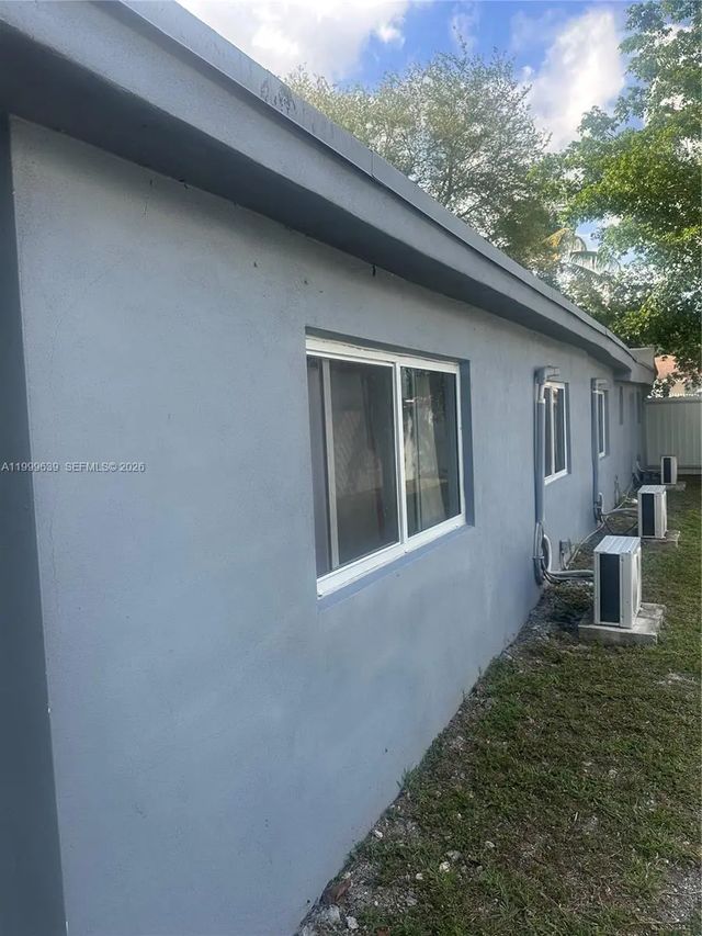 5 of 6 - 1790 Nw 112th Street, Miami, FL
