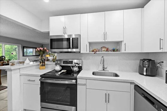 3 of 21 - 8280 Sw 24th Street #7302, North Lauderdale, FL