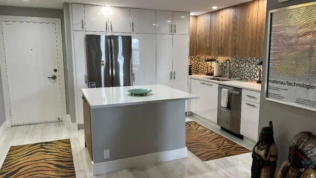 3 of 32 - 3200 Ne 36th Street Ne #1719, Fort Lauderdale, FL