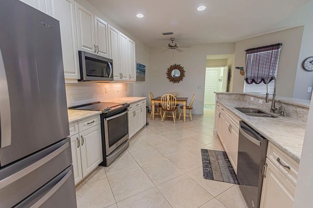 5 of 37 - 10440 Sw Westlawn Boulevard, Port St. Lucie, FL
