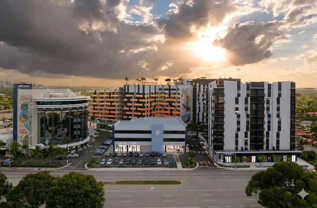 2 of 8 - 3201 N Federal Highway #100, Oakland Park, FL