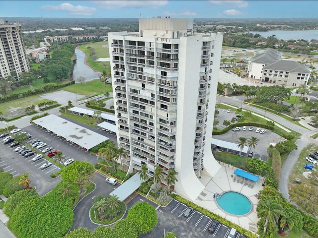 2400 Presidential Way #401, West Palm Beach