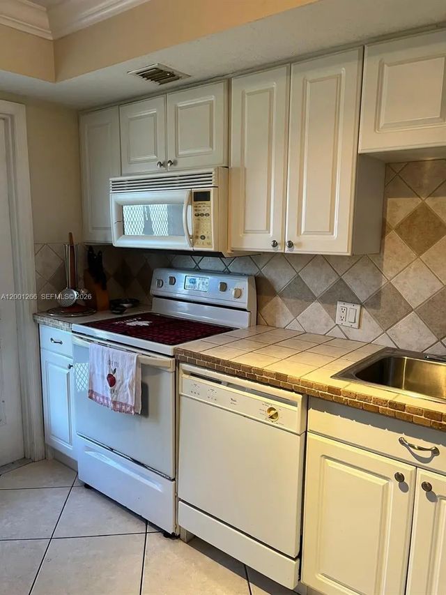 3200 N Palm Aire Drive #407, Pompano Beach