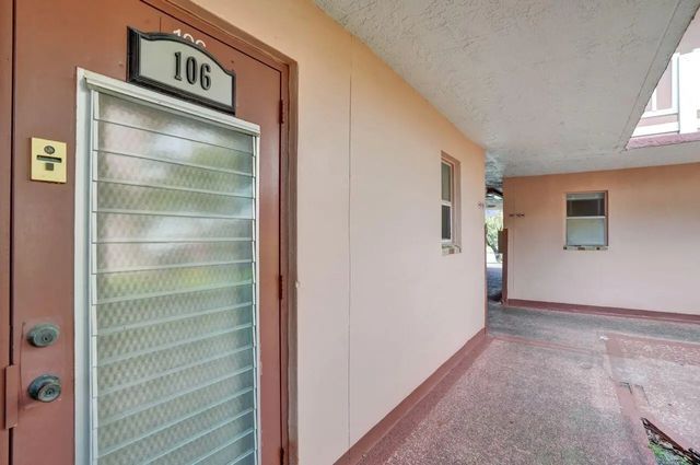 2 of 34 - 9460 Sunrise Lakes Boulevard #106, Sunrise, FL