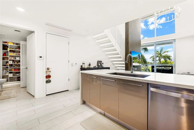 5 of 25 - 2000 Metropica Way #216, Sunrise, FL