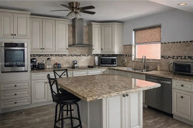 2 of 14 - 1351 Ne Miami Gardens Drive #926e, Miami, FL