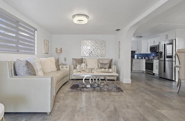 5 of 36 - 3205 W 16th Avenue, Hialeah, FL