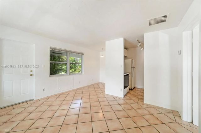 4 of 12 - 924 Ne 17th Terrace #1, Fort Lauderdale, FL