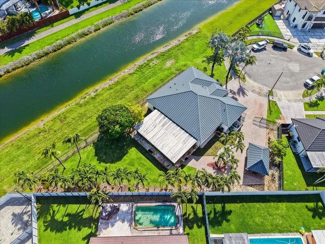 5 of 44 - 20300 Sw 129th Place, Miami, FL