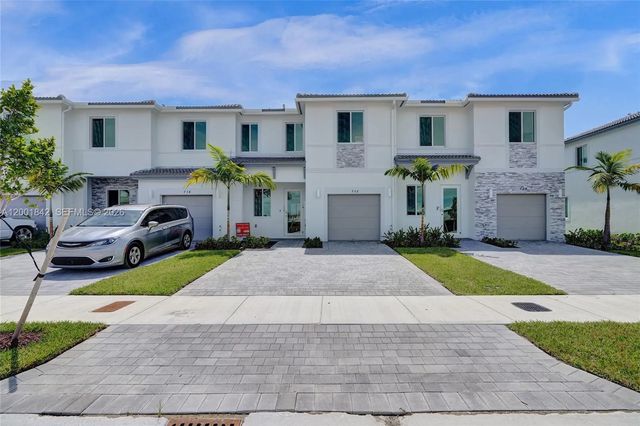 2 of 48 - 732 Se 13th Court #732, Homestead, FL