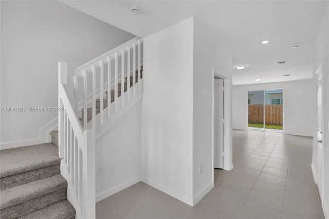 5 of 48 - 732 Se 13th Court #732, Homestead, FL