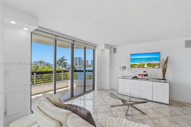 4 of 50 - 3600 Mystic Pointe Drive #513, Aventura, FL