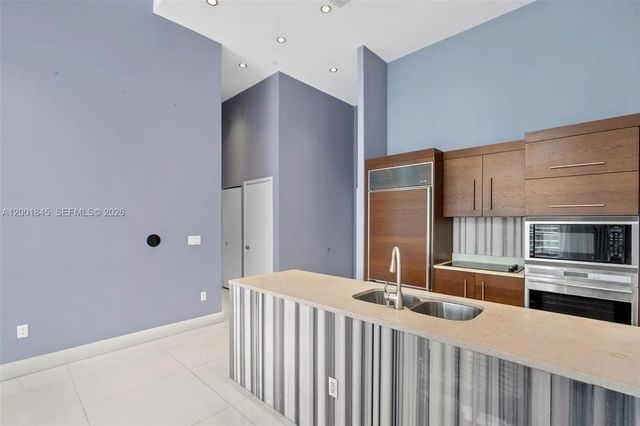 4 of 23 - 475 Brickell Avenue #2812, Miami, FL