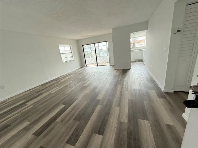3 of 7 - 2501 Nw 41st Avenue #401, Lauderhill, FL
