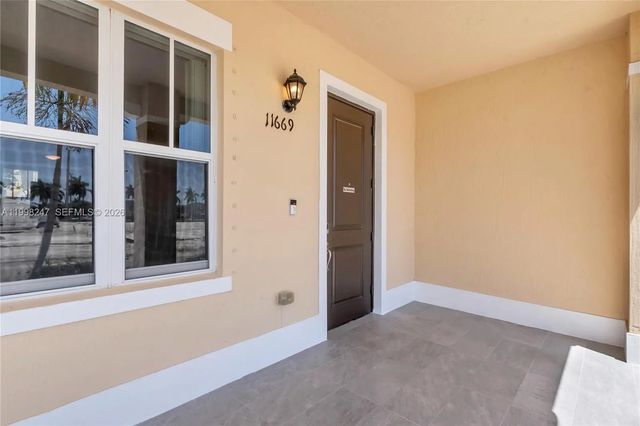 4 of 49 - 11669 Sw 247th Street, Homestead, FL