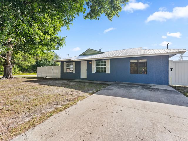 304 8th Avenue Sw, Vero Beach