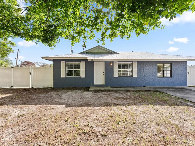 2 of 31 - 304 8th Avenue Sw, Vero Beach, FL