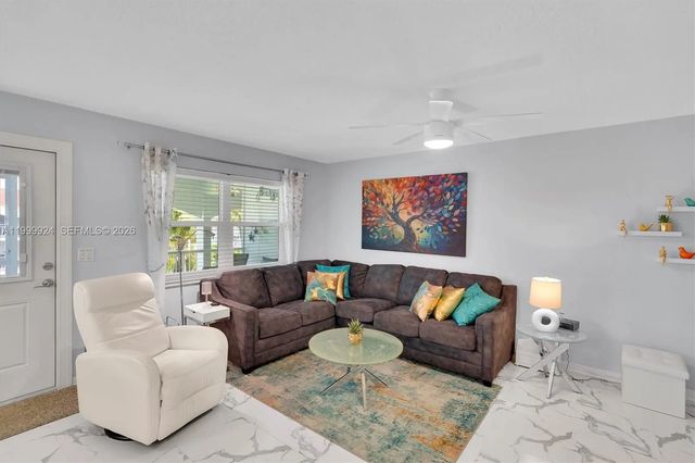 3 of 30 - 580 Egret Drive #303, Hallandale Beach, FL