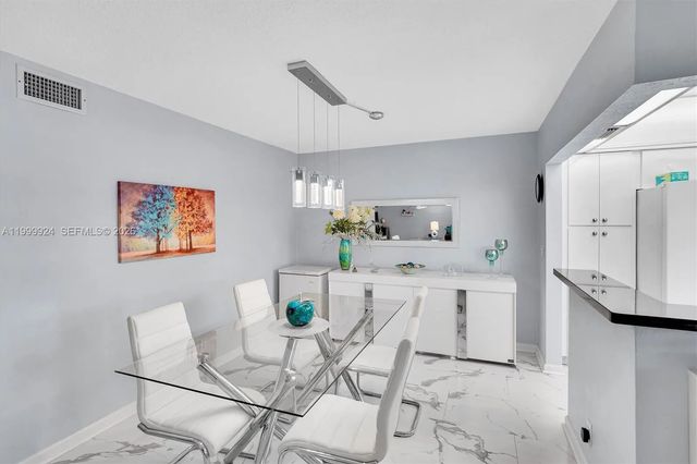 5 of 30 - 580 Egret Drive #303, Hallandale Beach, FL
