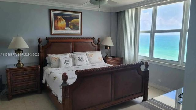 5 of 17 - 5601 Collins Avenue #1110, Miami Beach, FL