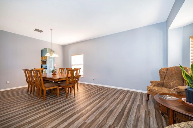 5 of 36 - 2591 Dover Glen Circle, Orlando, FL