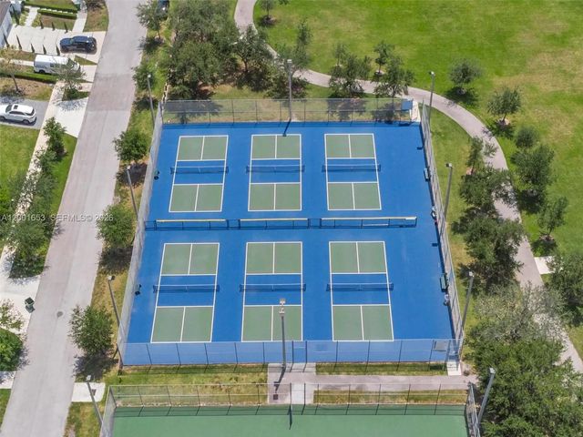 5 of 32 - 7830 Sw 199th Terrace, Cutler Bay, FL