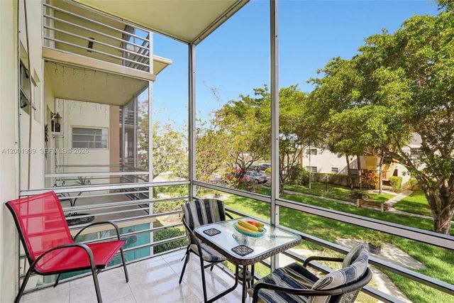 16801 Ne 13th Avenue #206, Miami