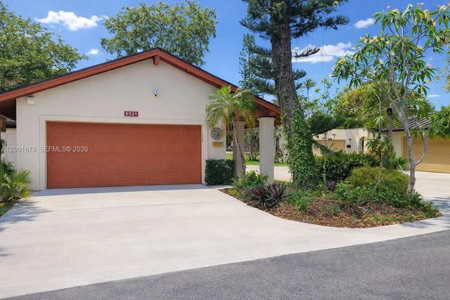 5524 Constant Spring Terrace #213, Lauderhill